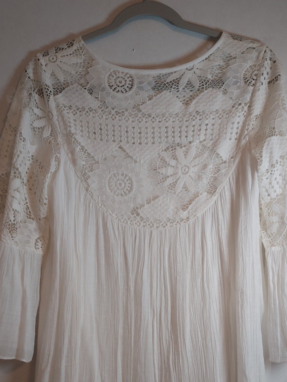 Kings Road Lace Dress  ( Size Med.) - Picture 5 of 11